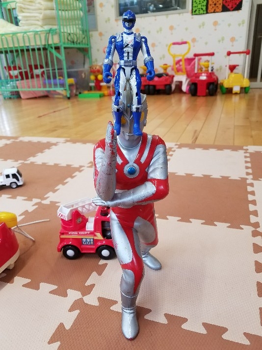 ウルトラマン